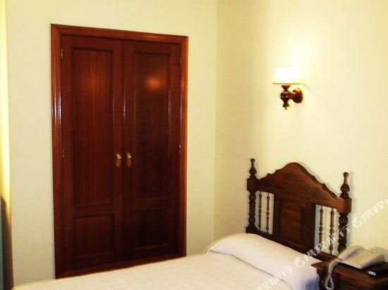 Фото Hostal Bellido