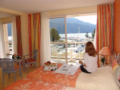 Гостиница Hotel & SPA Marina d'Adelphia в Экс-ле-Бене