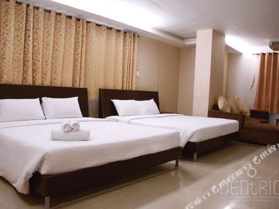 Фото Centric Place Hotel