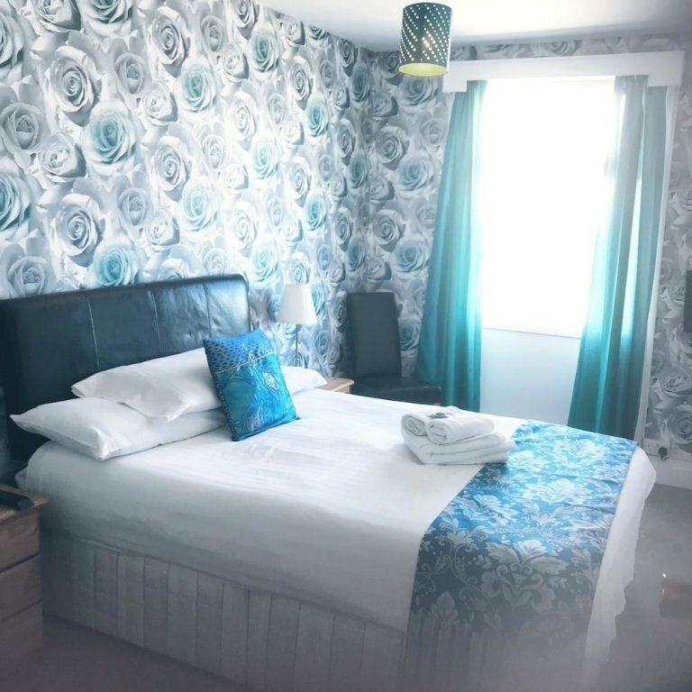 Гостиница Hotel 242 в Блэкпуле