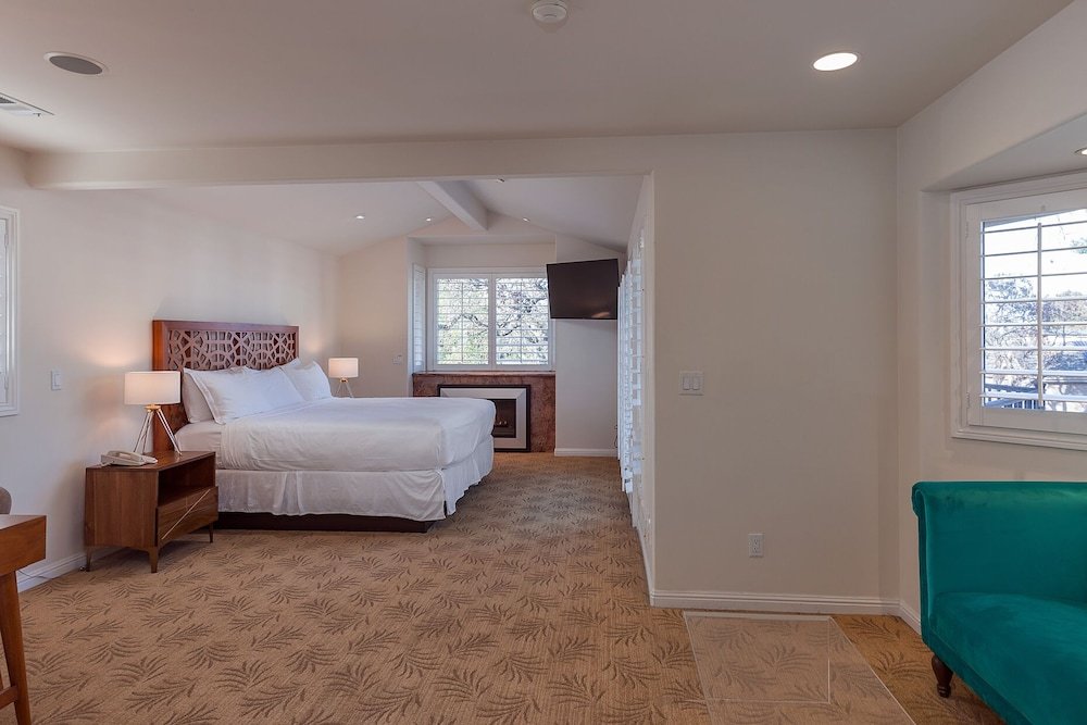 Фото Saratoga Oaks Lodge