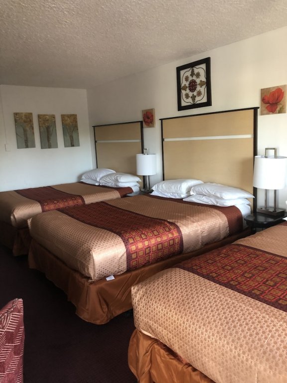 Фото Dunes Motel