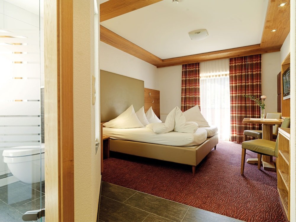 Фото Hotel Enzian