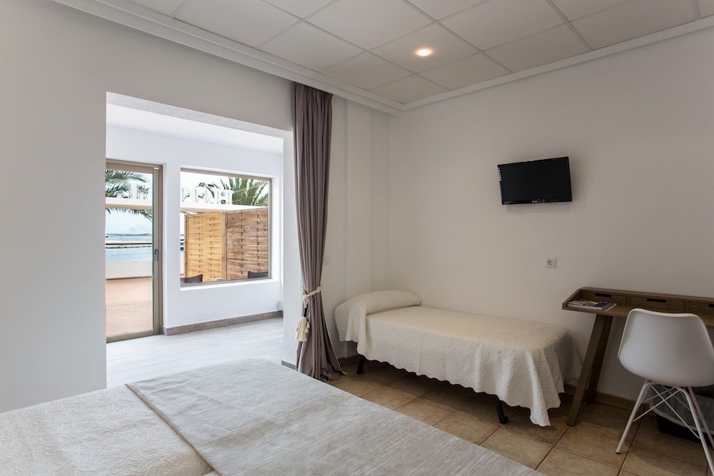 Фото Hotel Bahía