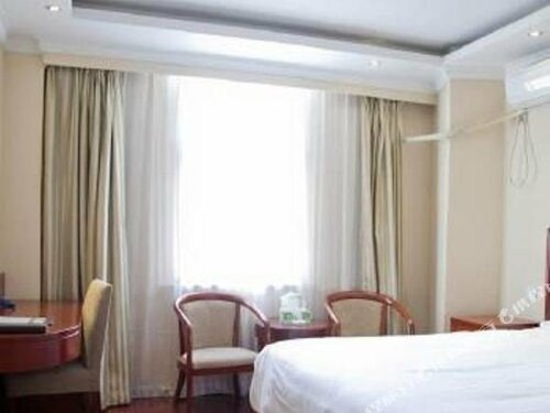 Гостиница GreenTree Inn Beijing Daxing District Huangcun West Street Metro Station