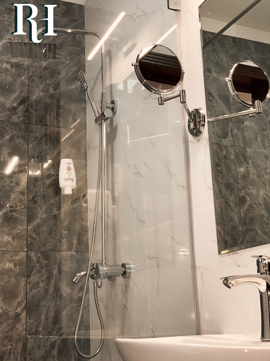 Фото Резидент