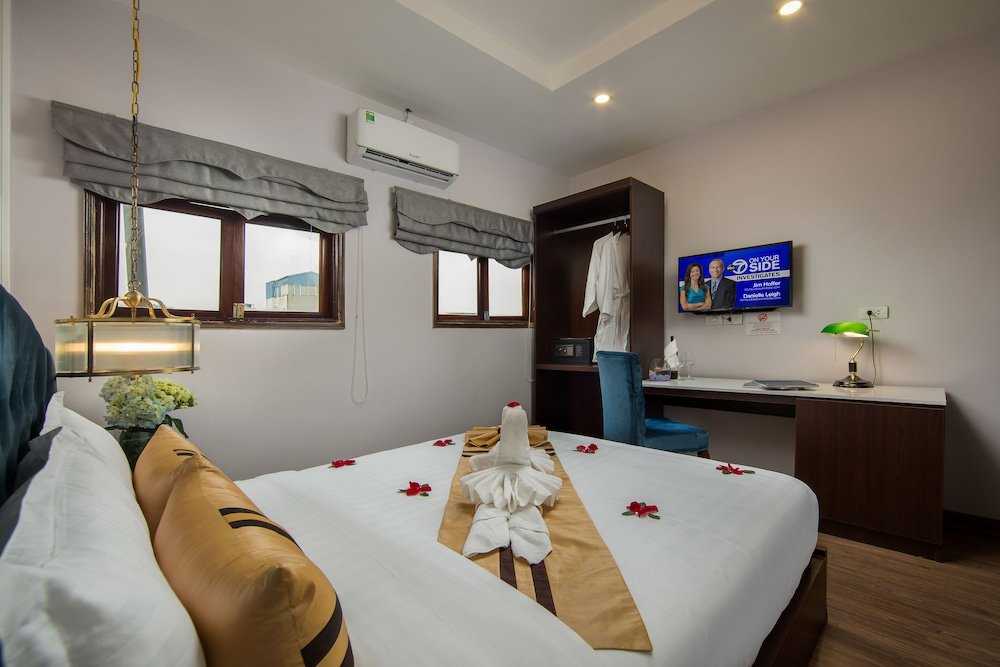 Фото S Central Hotel & SPA