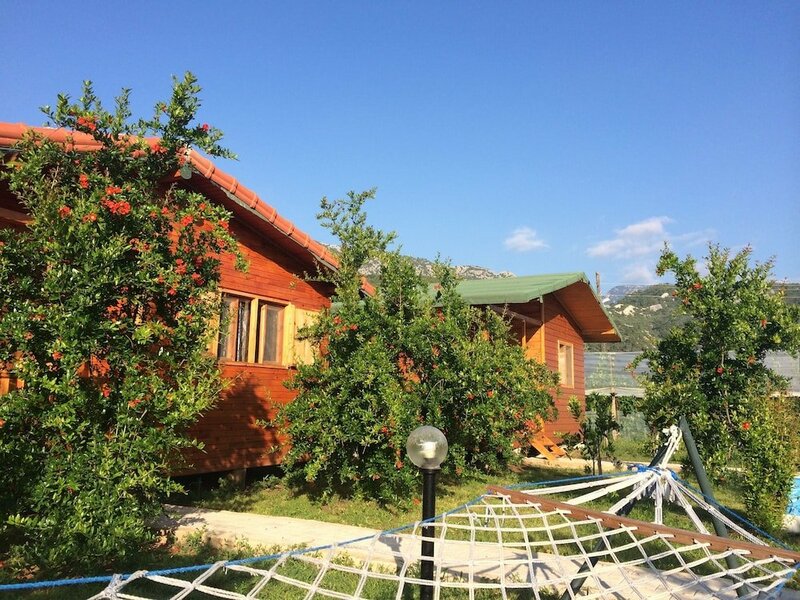 Хостел Yildiz Pension Bungalows в Кемере