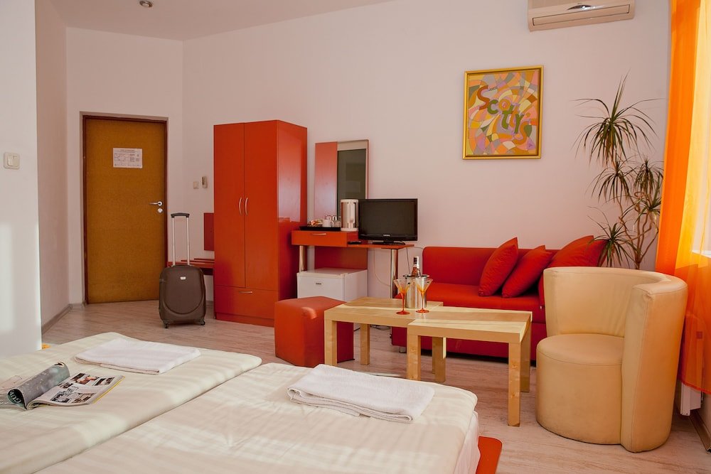 Фото Scotty's Boutique Hotel Sofia