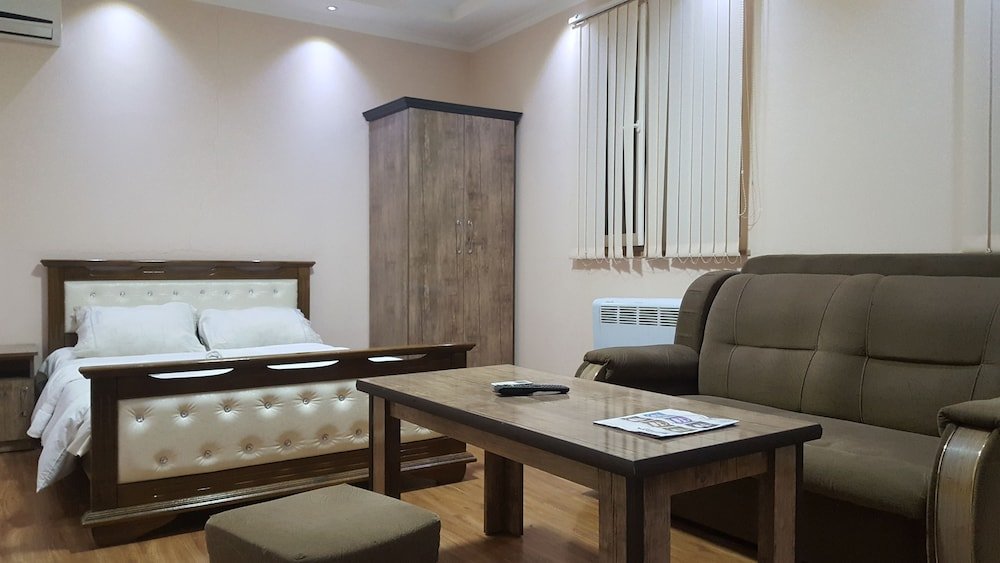 Фото Friendship Hostel & Tours