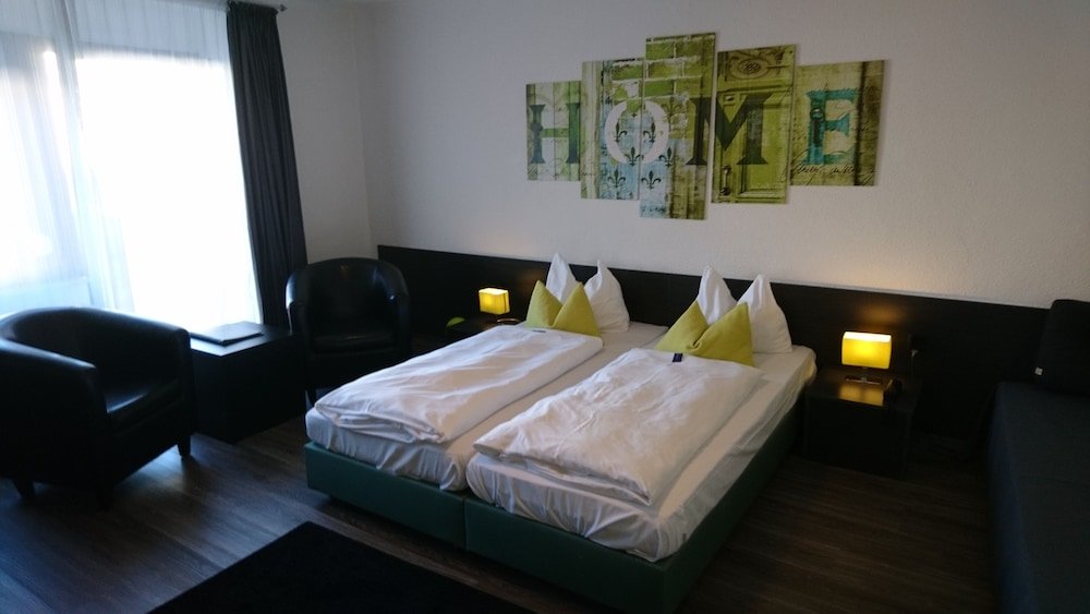 Фото Hotel Deutschherrenhof