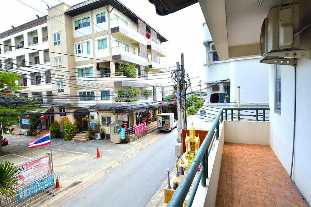 Hotel Modern Place, Bangkok, photo