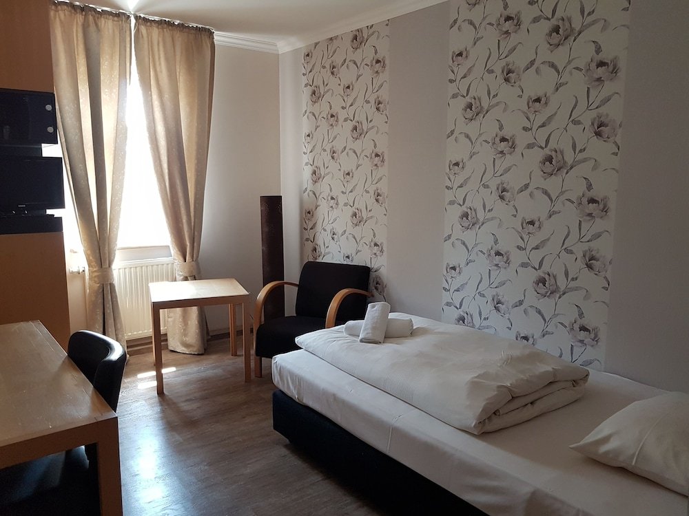 Фото Hotel zum Weissen Ross