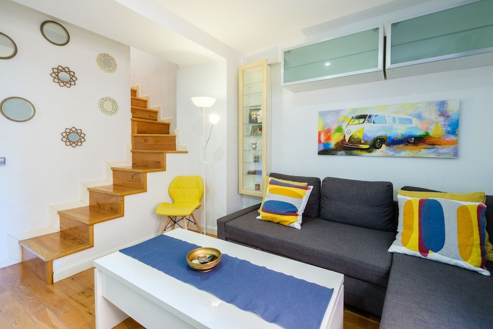 Фото Apartamentos con patio junto a la catedral by Toledo Ap