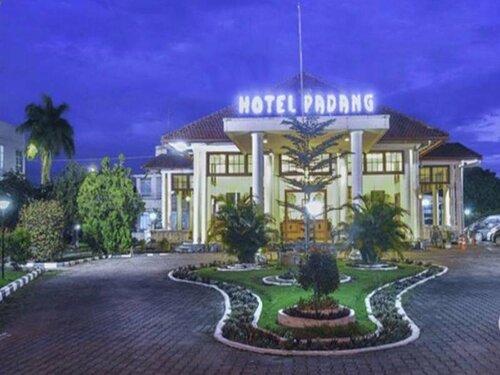 Гостиница Hotel Padang в Паданге