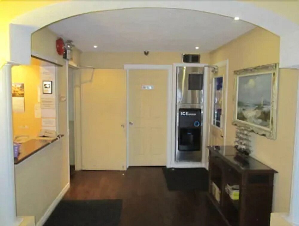 Фото Lighthouse Inn Motel