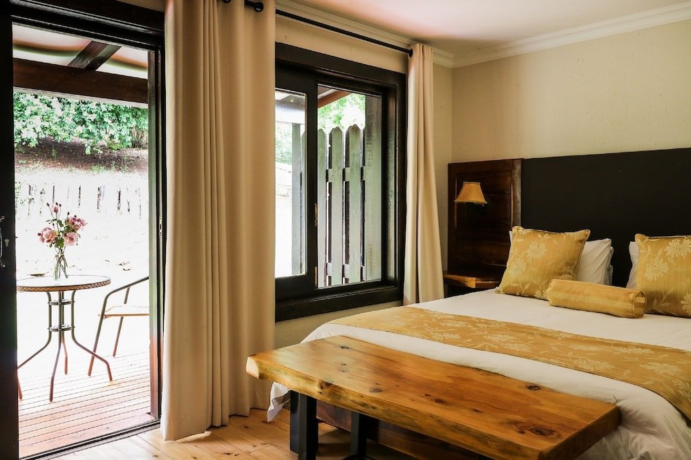 Фото Malachite Manor