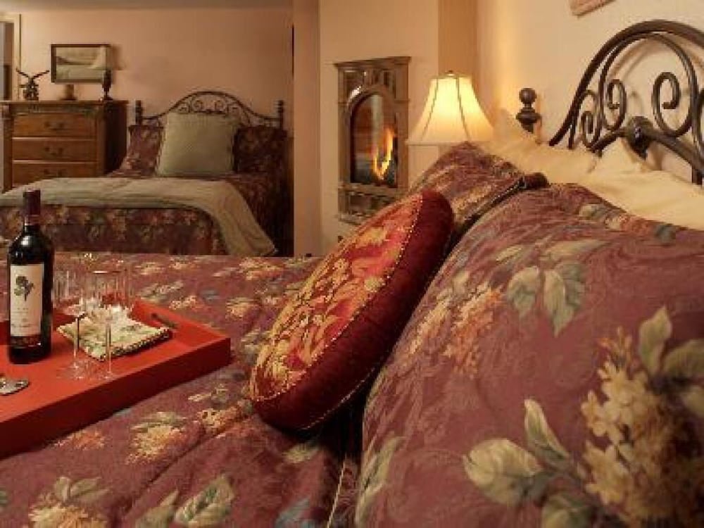 Фото Black Bear Inn