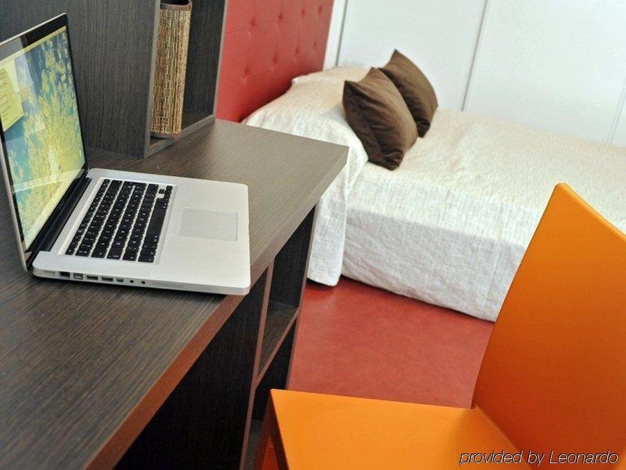 Фото Adonis Strasbourg