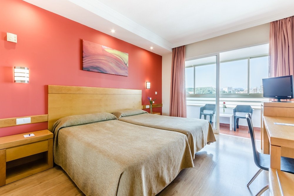 Фото Hotel Maya Alicante