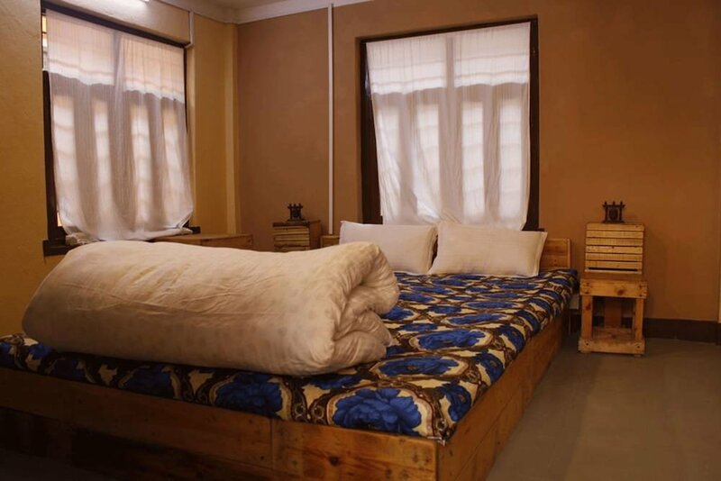 Гостиница Mystic Inn Bed and Breakfast - Hostel в Катманду