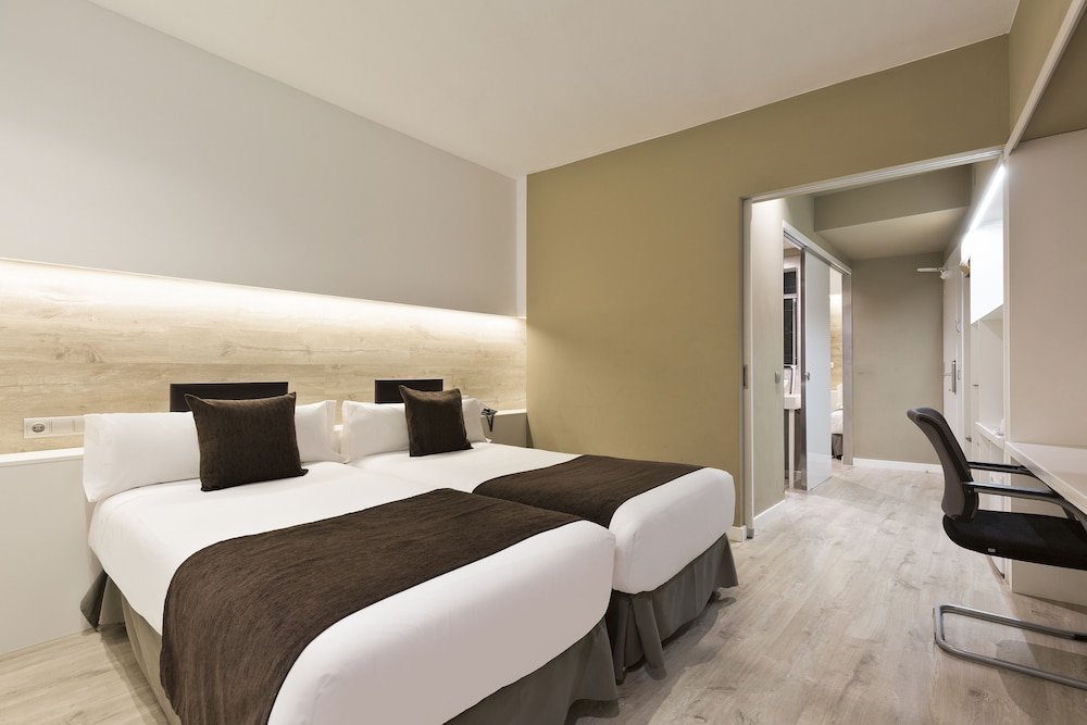 Фото Hotel Travessera