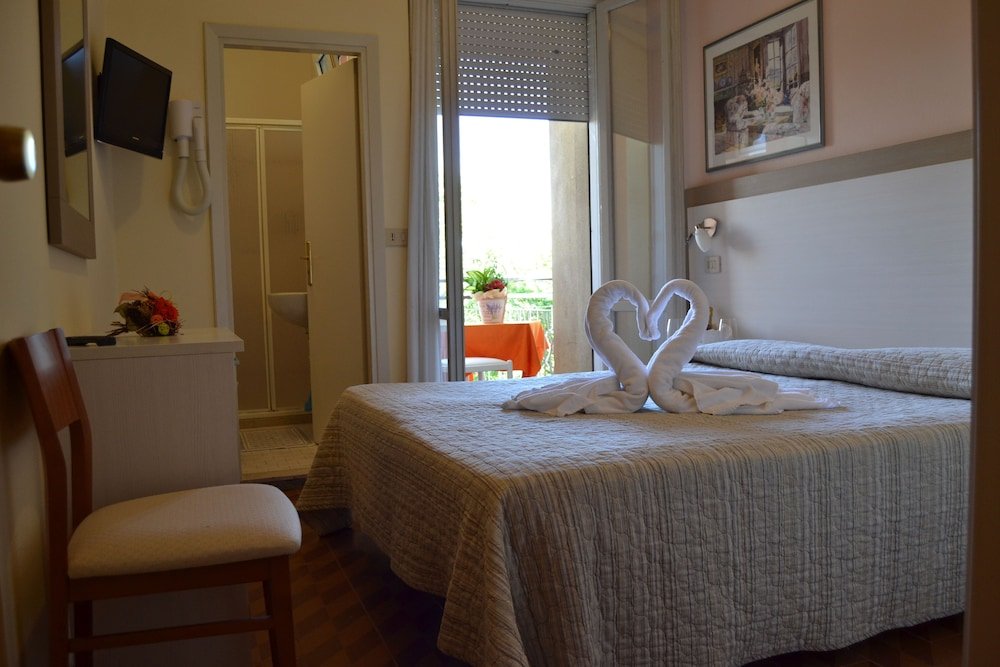 Фото Hotel Brown