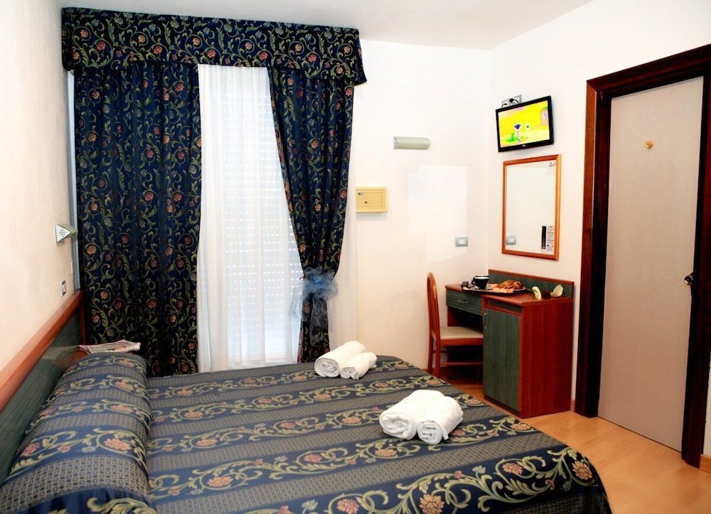 Фото Hotel American