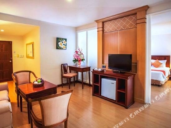 Фото Eastiny Place Hotel