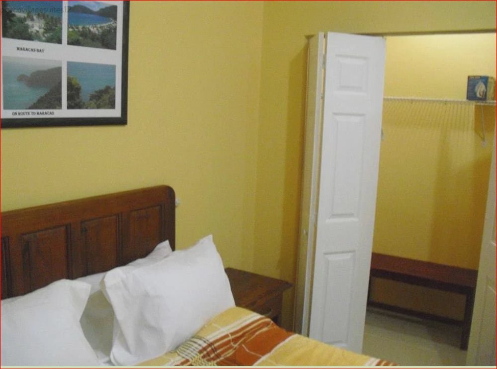 Фото Piarco Village Suites
