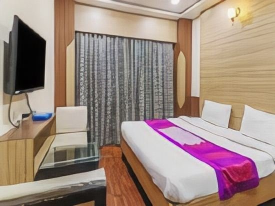 Фото Hotel puneet international