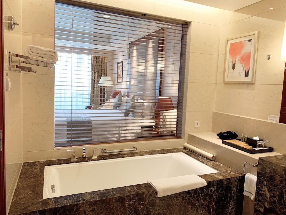 Фото Howard Johnson Tropical Garden Plaza Kunming