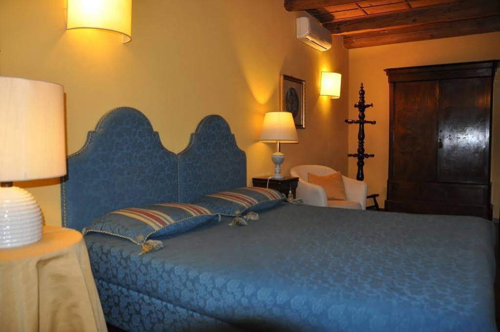 Фото Piazza Nova Guest House