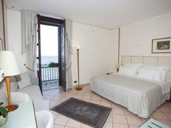 Фото Domus Mariae Albergo