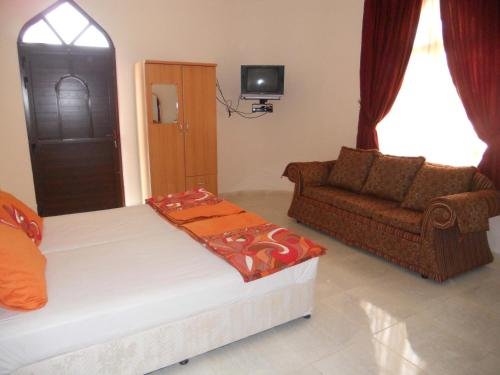 Фото Khasab Hotel