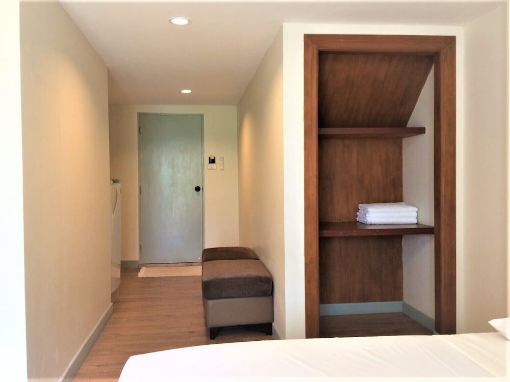 Фото Wong Amat House