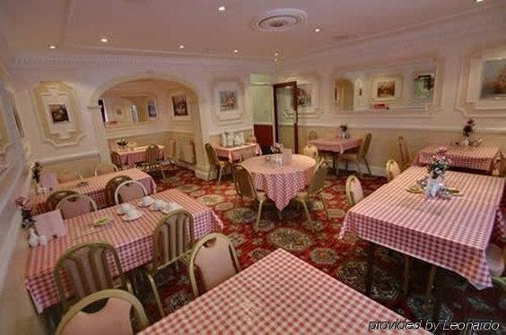 Фото St Georges Hotel Pimlico