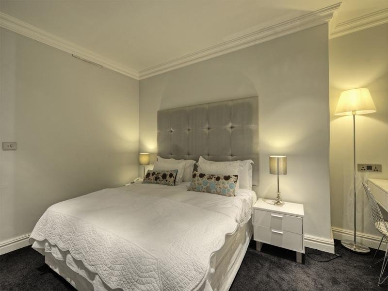 Фото The Three Boutique Hotel