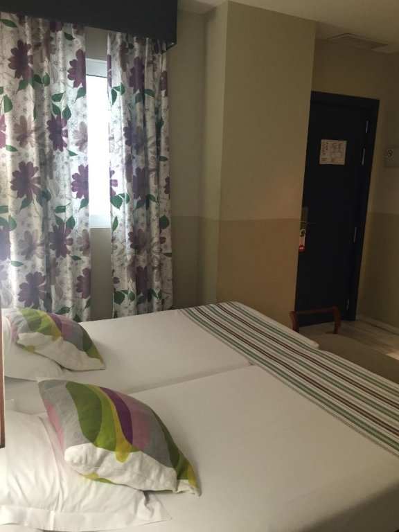 Фото Atarazanas Malaga