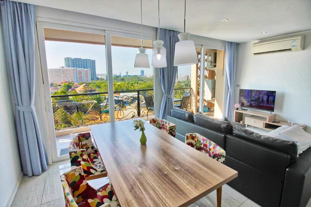 Фото Atlantis Resort Jomtien Beach by Bakuri Hospitality