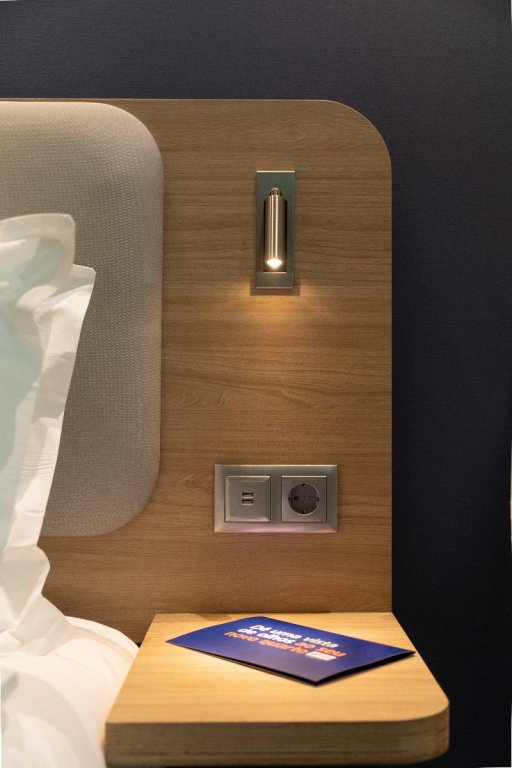 Фото Holiday Inn Express Lisbon Plaza Saldanha