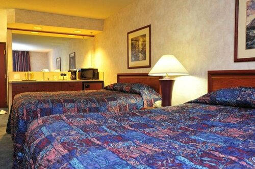 Гостиница Shilo Inn Suites Hotel - Klamath Falls в Кламат Фолс