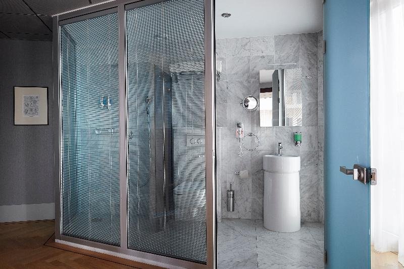 Фото Amadi Park Hotel