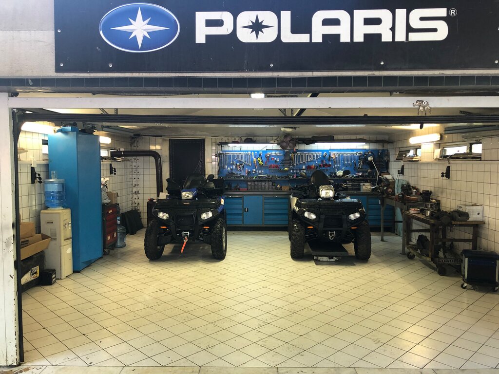 ATVs, water scooters and snowmobiles Ozzy Cafe, Istanbul, photo