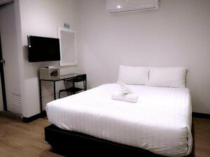 Resort M - Bts Chong Nonsi (Bangkok, 37/14 Silom Soi 9, North Sathorn Road, Silom), hotel