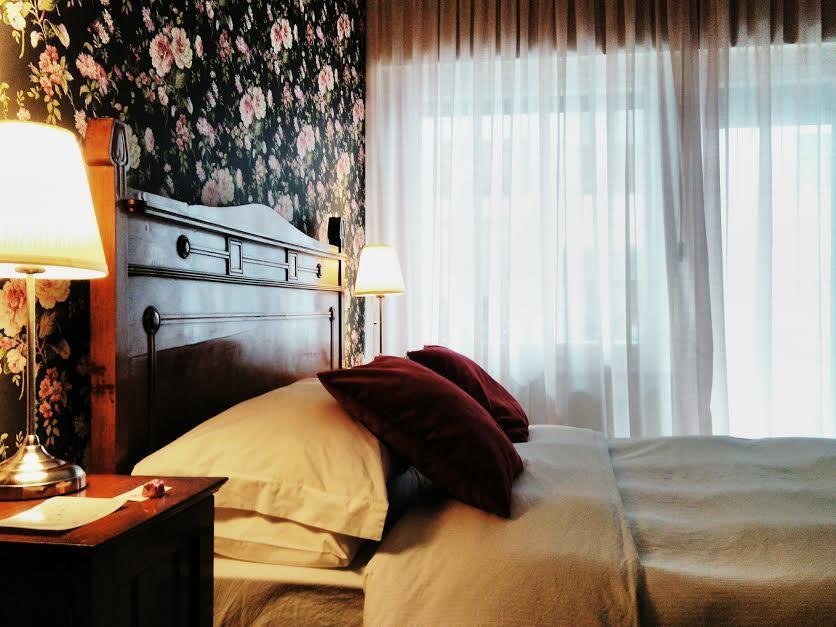 Фото отеля 1