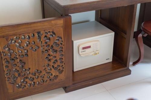 Фото The Velvet Orchid