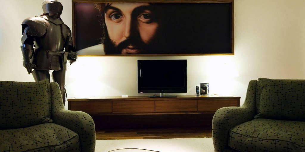 Фото Hard Days Night Hotel