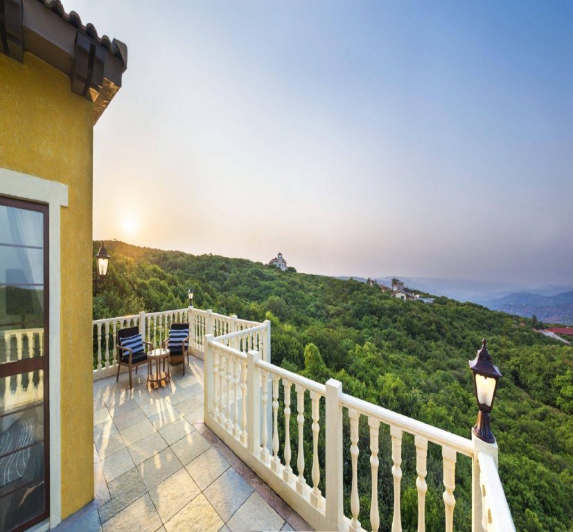 Фото Le Méridien Mahabaleshwar Resort & SPA