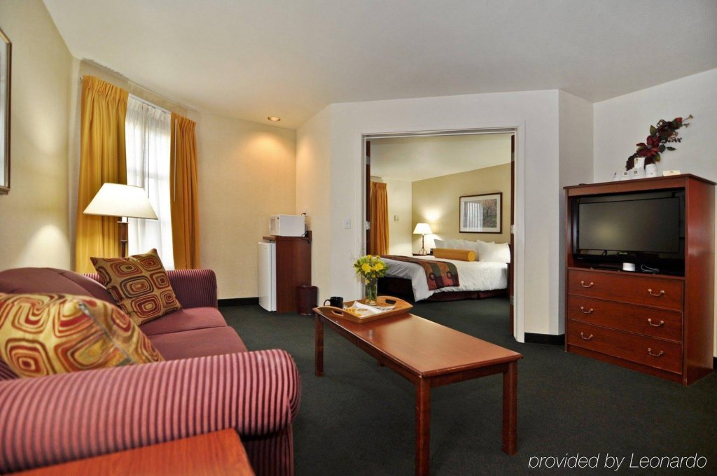 Фото Best Western Plus Villa Del Lago Inn